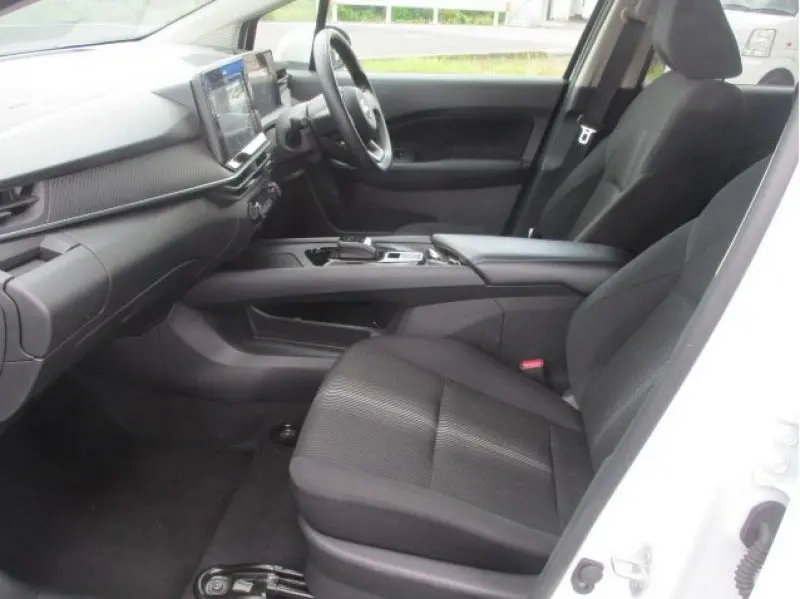 NISSAN NOTE thumbnail 11