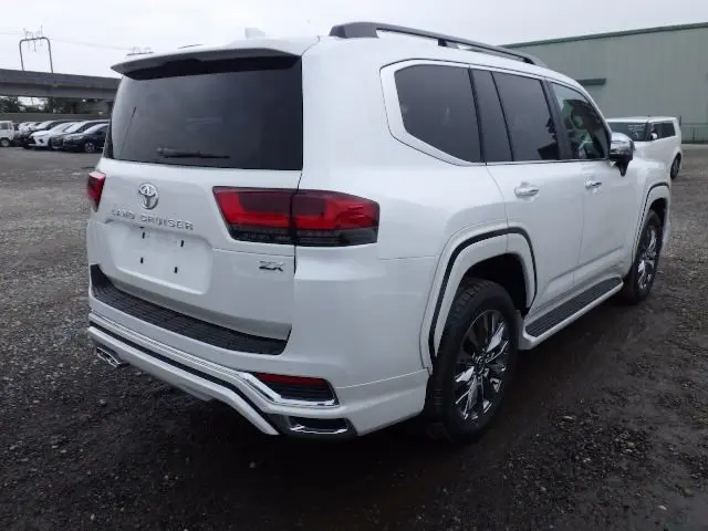 TOYOTA LAND CRUISER thumbnail 6