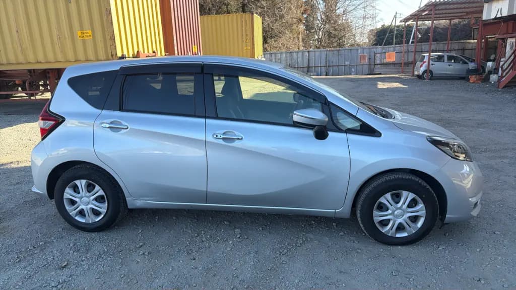 NISSAN NOTE thumbnail 2