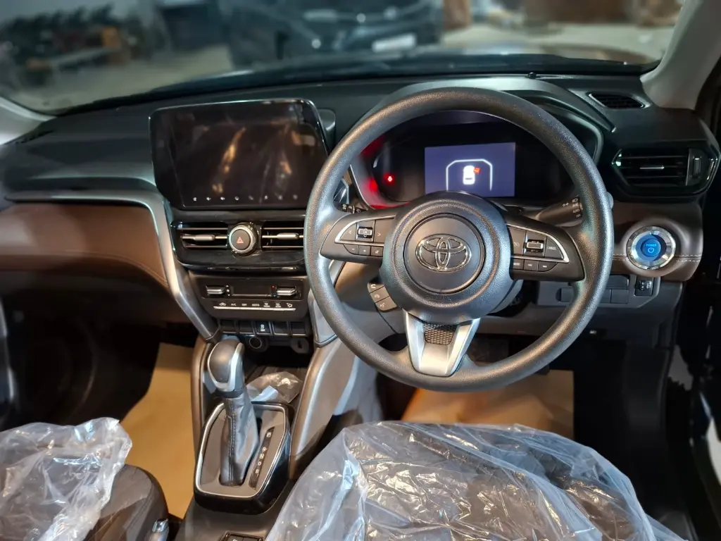 TOYOTA HYRYDER thumbnail 7