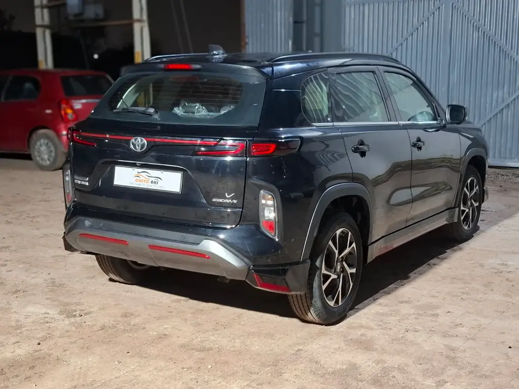 TOYOTA HYRYDER thumbnail 4