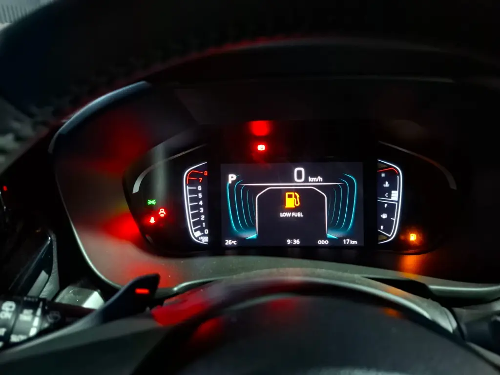 TOYOTA HYRYDER thumbnail 9