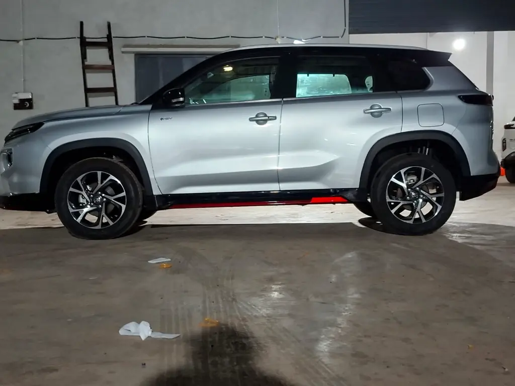 TOYOTA HYRYDER thumbnail 4