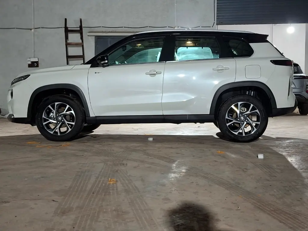 TOYOTA HYRYDER thumbnail 3