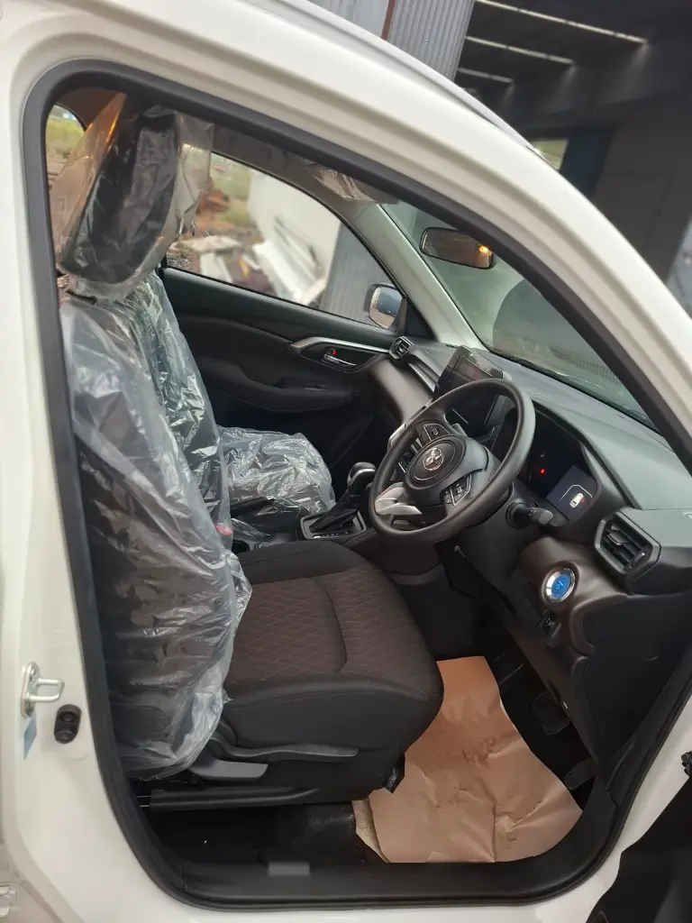 TOYOTA HYRYDER thumbnail 7