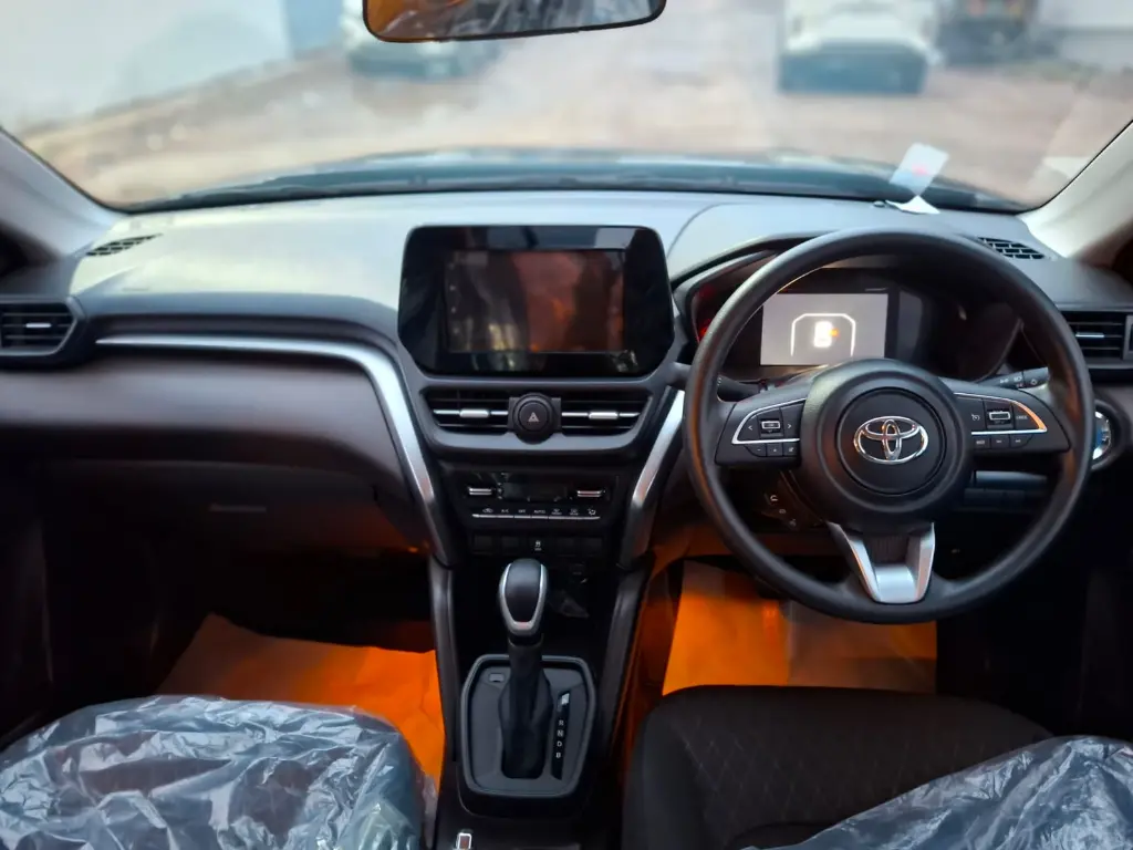 TOYOTA HYRYDER thumbnail 8