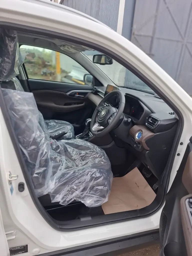 TOYOTA HYRYDER thumbnail 7