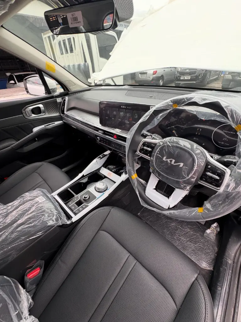 KIA SORENTO thumbnail 6