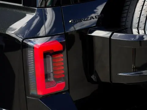 BYD DENZA B8 thumbnail 5