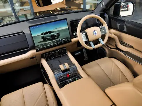 BYD DENZA B8 thumbnail 7