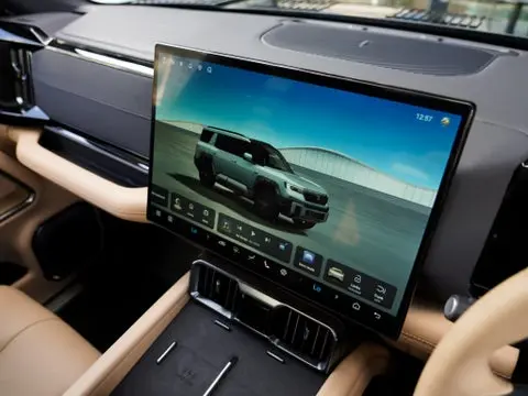 BYD DENZA B8 thumbnail 9