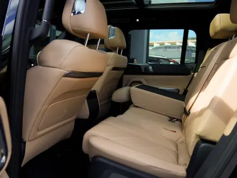 BYD DENZA B8 thumbnail 11