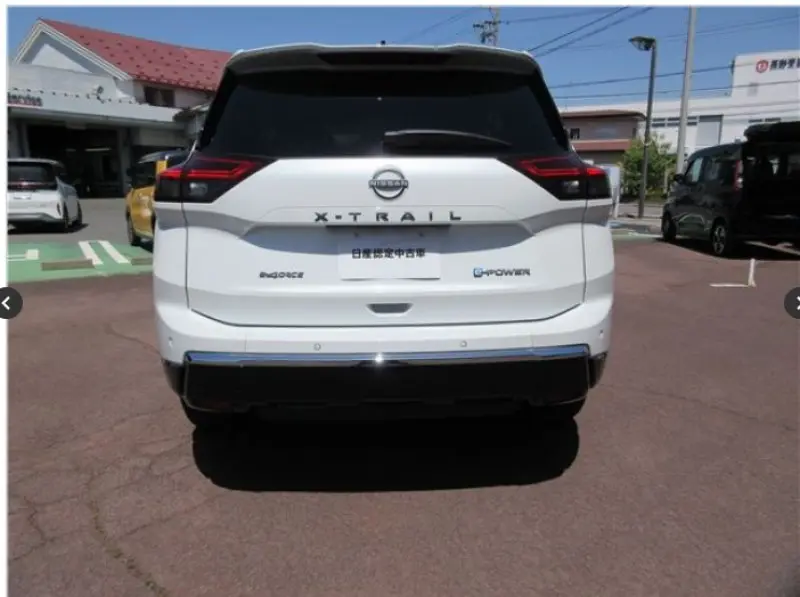 NISSAN X-TRAIL thumbnail 8