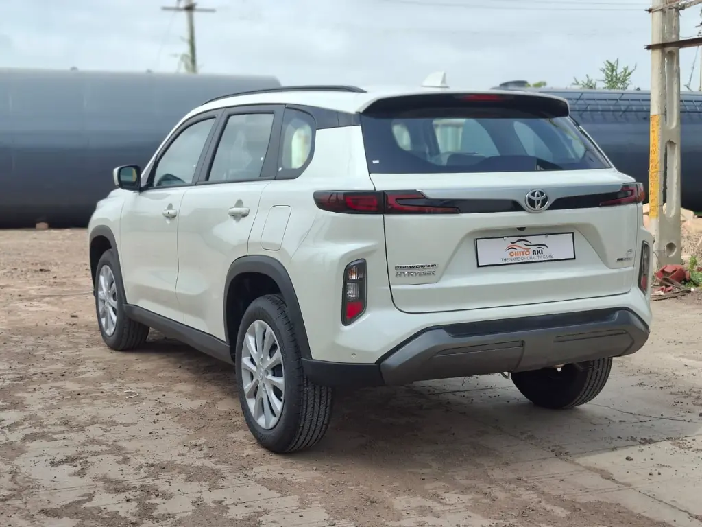 TOYOTA HYRYDER thumbnail 4
