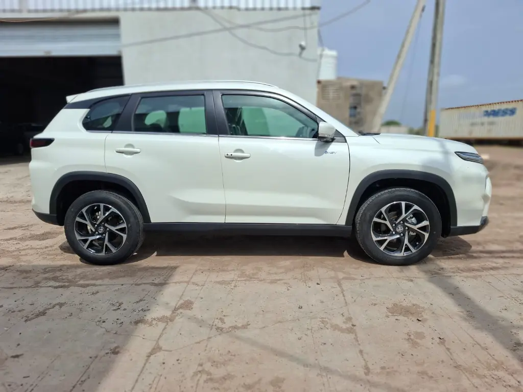 TOYOTA HYRYDER thumbnail 4