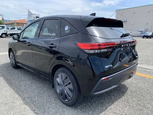 NISSAN NOTE thumbnail 5