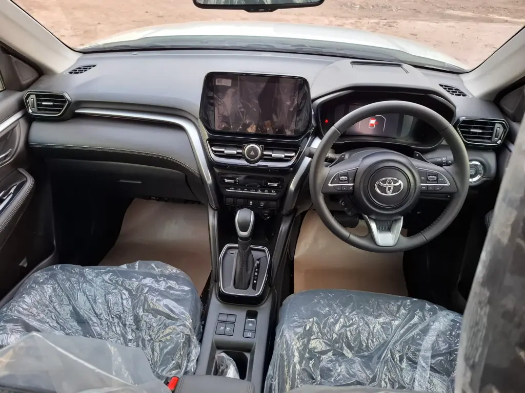 TOYOTA HYRYDER thumbnail 2
