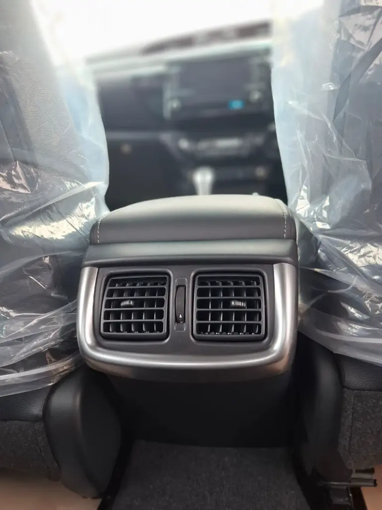 TOYOTA HILUX thumbnail 7