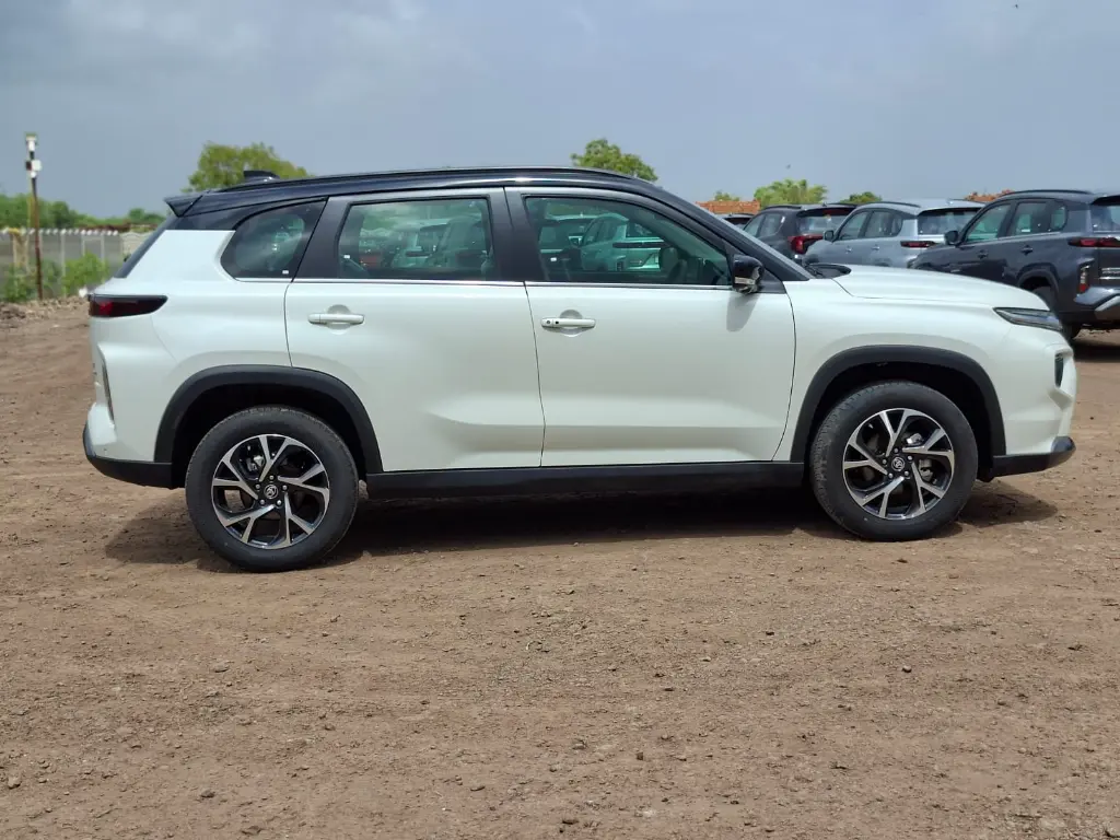 TOYOTA HYRYDER thumbnail 4