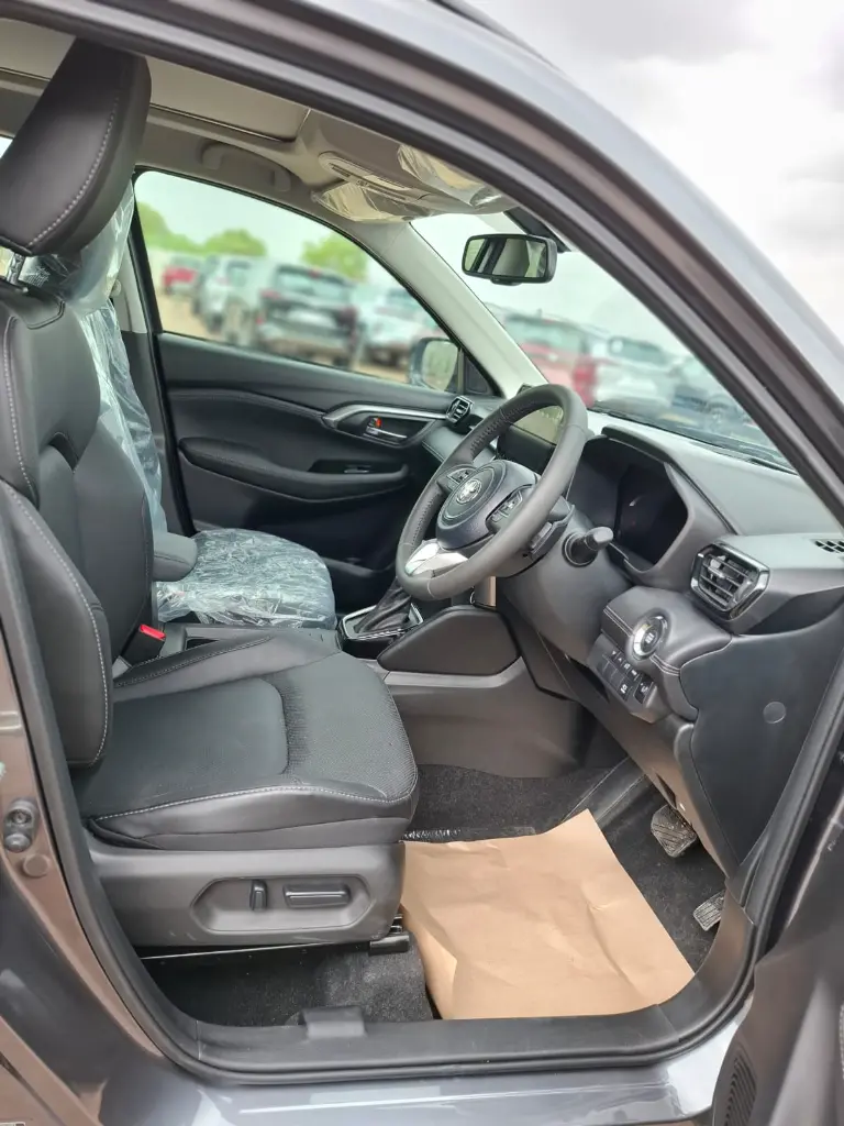 TOYOTA HYRYDER thumbnail 6