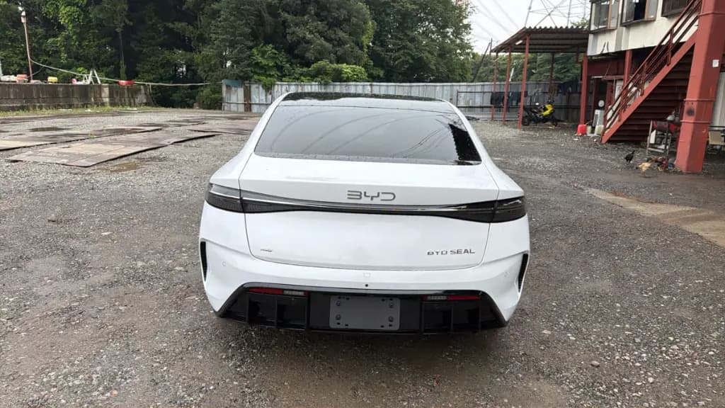 BYD SEAL thumbnail 5