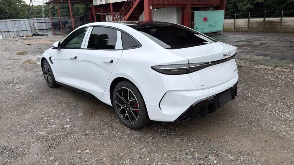 BYD SEAL thumbnail 7