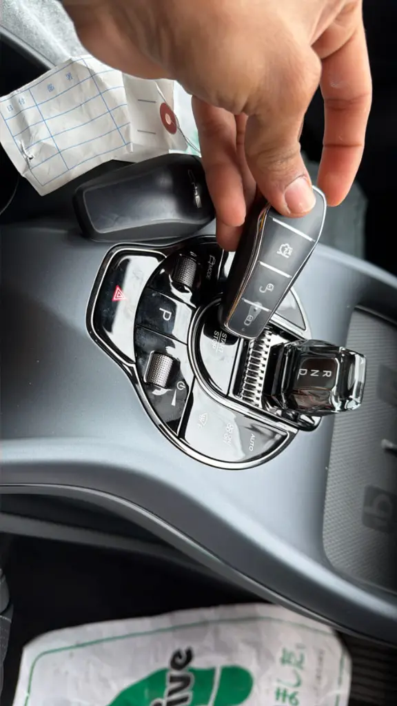 BYD SEAL thumbnail 12