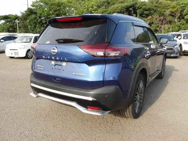 NISSAN X-TRAIL HYBRID thumbnail 4