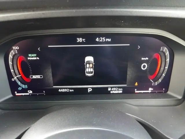 NISSAN X-TRAIL HYBRID thumbnail 9
