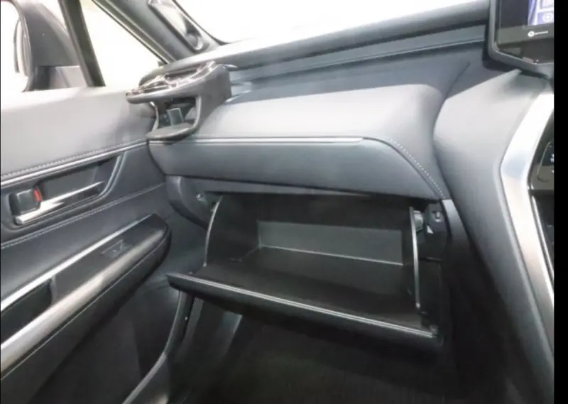 TOYOTA HARRIER thumbnail 10