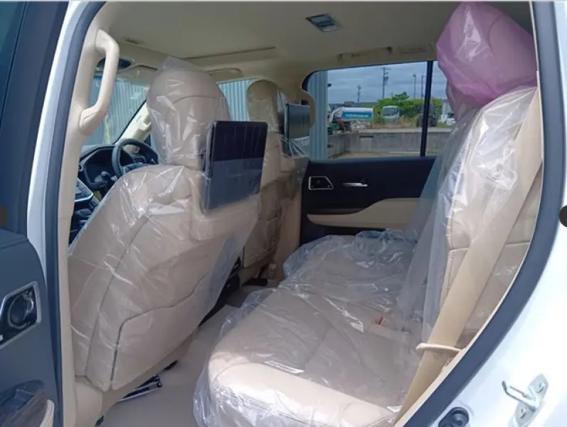 TOYOTA LAND CRUISER LC300 thumbnail 14