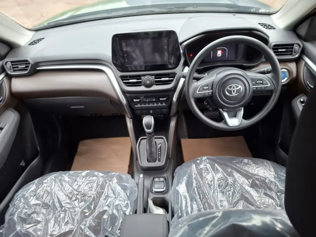 TOYOTA HYRYDER thumbnail 6