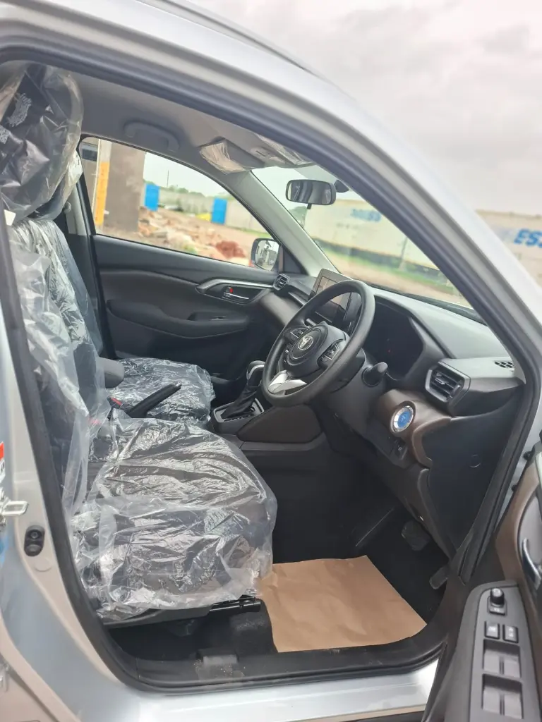 TOYOTA HYRYDER thumbnail 7