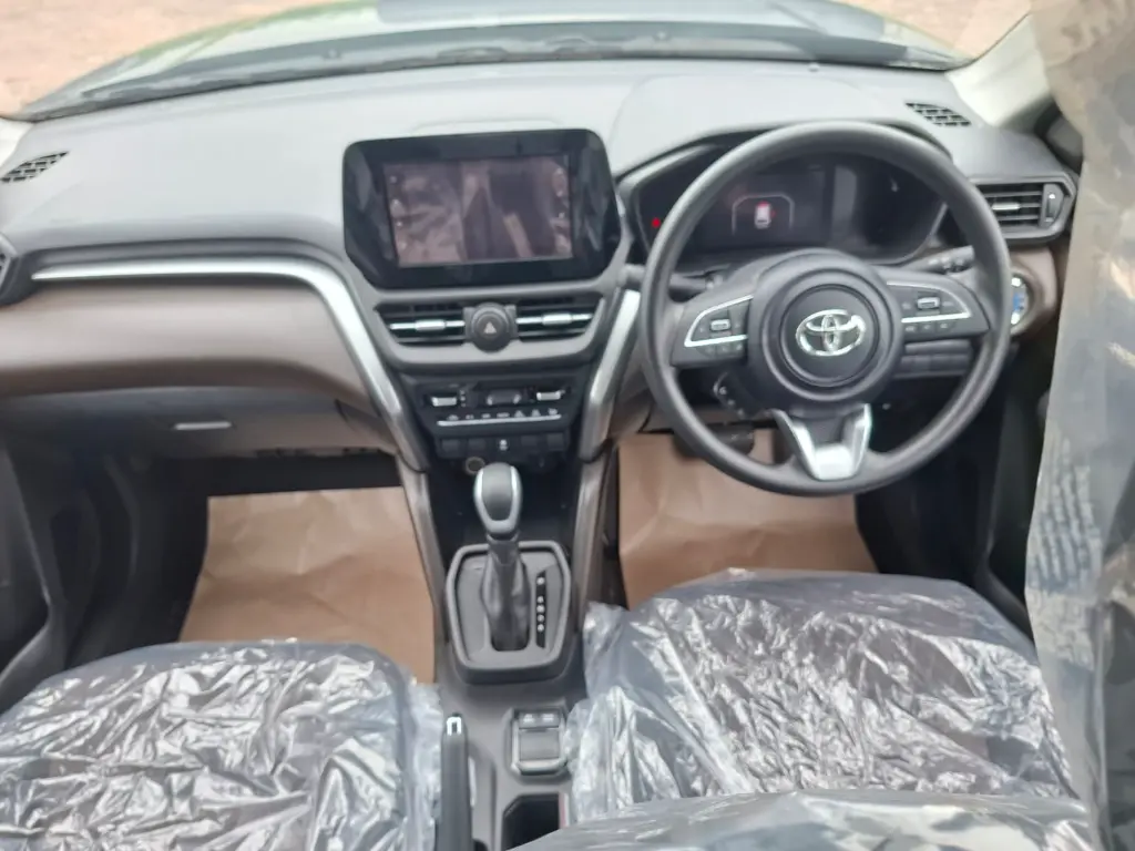 TOYOTA HYRYDER thumbnail 4