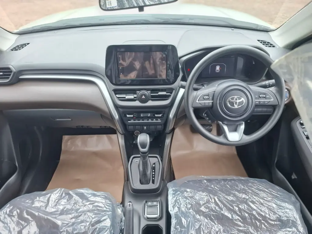 TOYOTA HYRYDER thumbnail 4