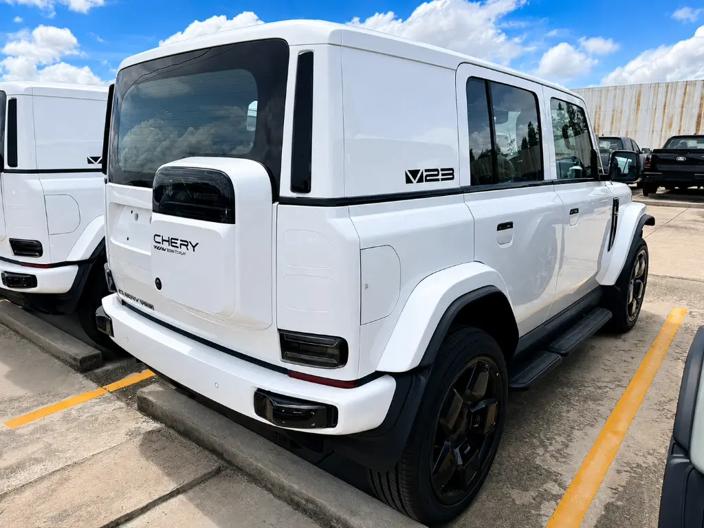 CHERY ICAR V23 thumbnail 3
