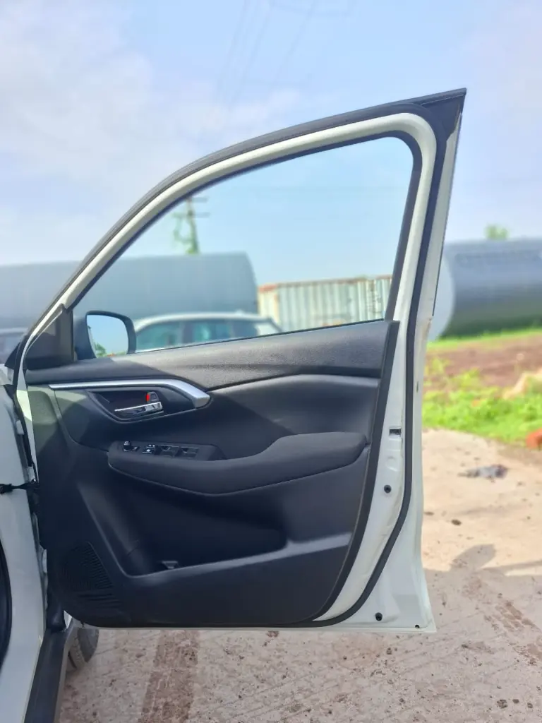 TOYOTA HYRYDER thumbnail 4