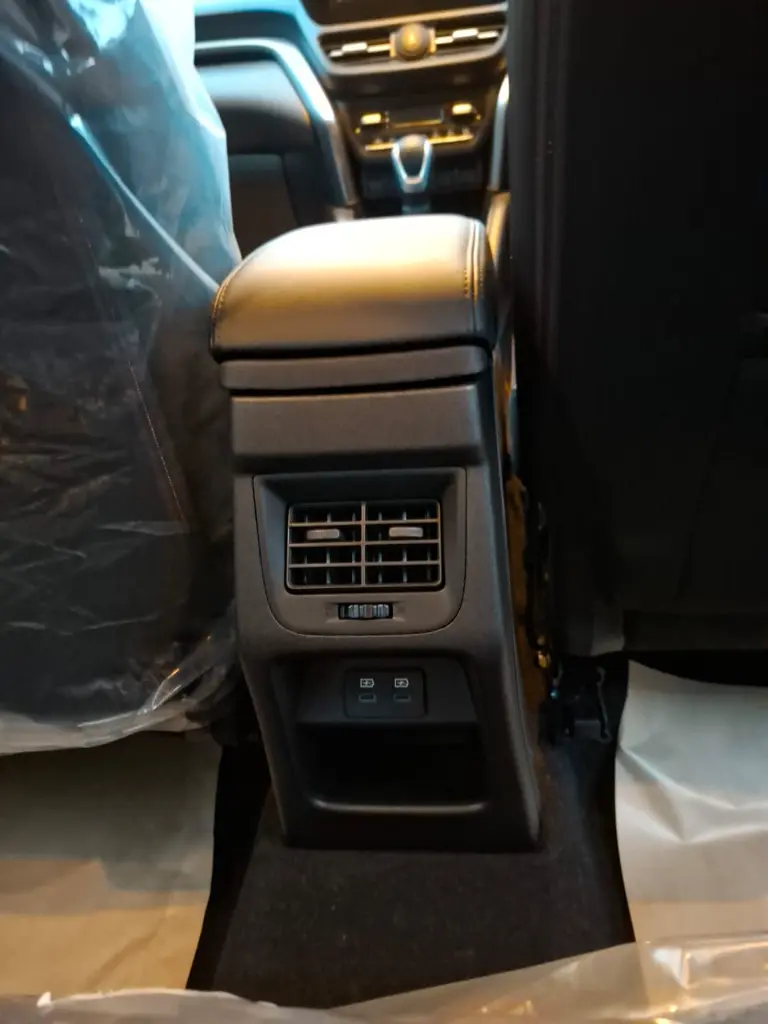 TOYOTA HYRYDER thumbnail 7