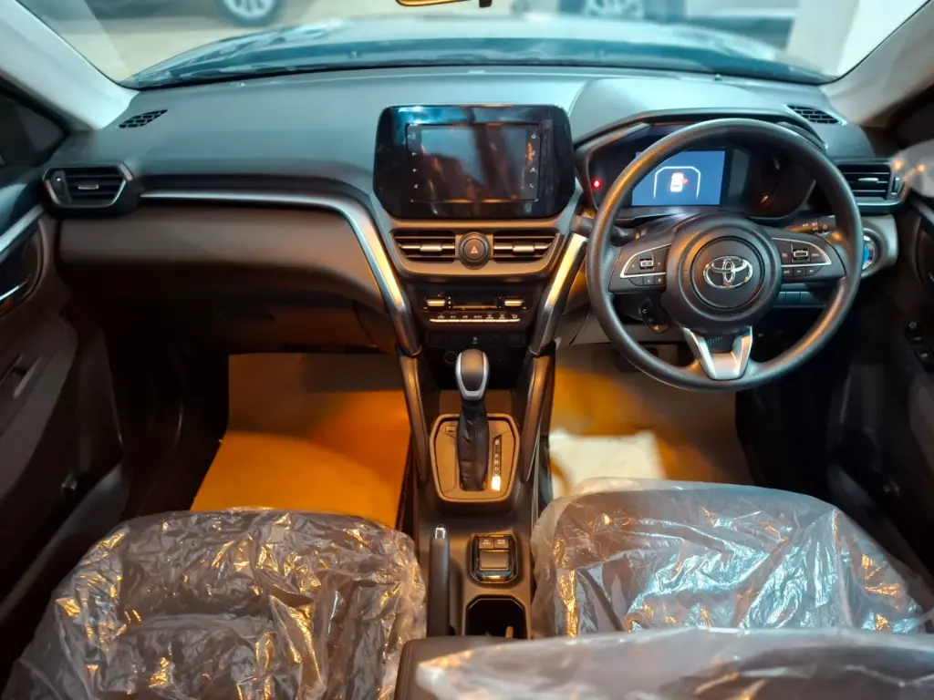 TOYOTA HYRYDER thumbnail 5