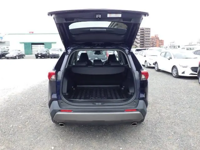TOYOTA RAV4 thumbnail 7