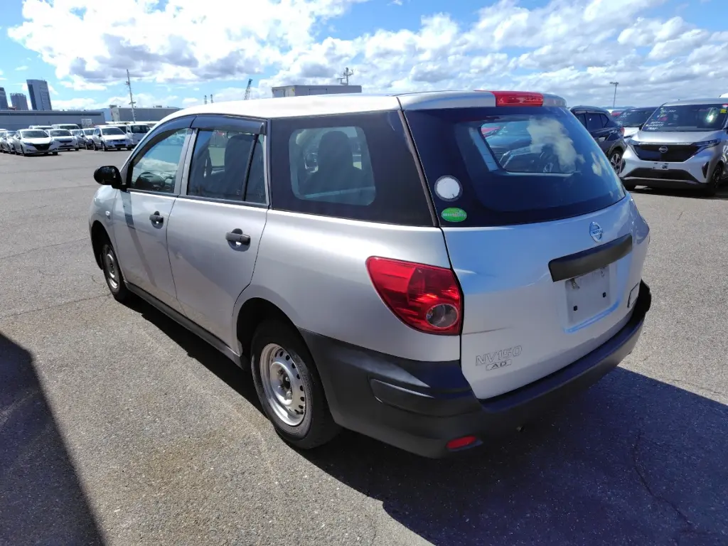 NISSAN AD VAN thumbnail 3