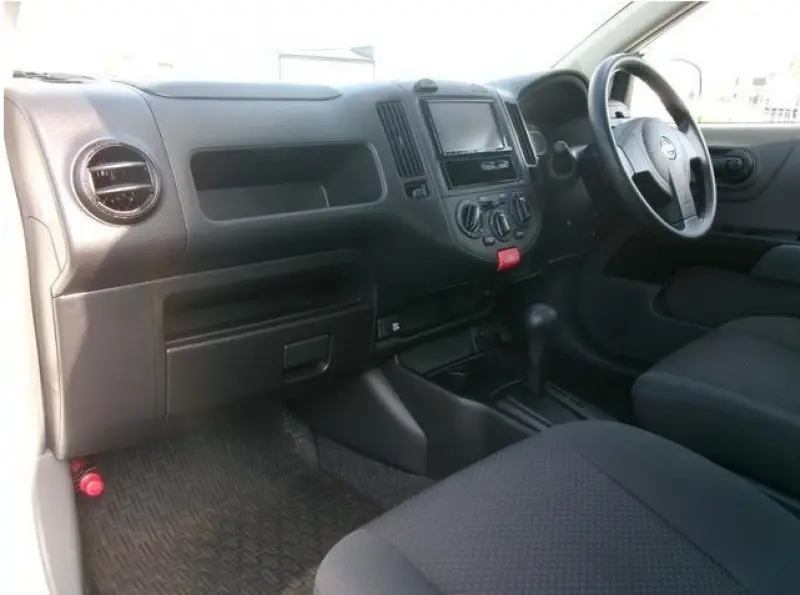 NISSAN AD VAN thumbnail 8