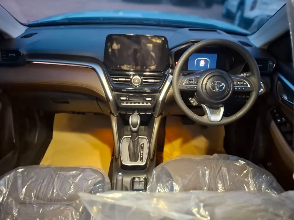 TOYOTA HYRYDER thumbnail 7