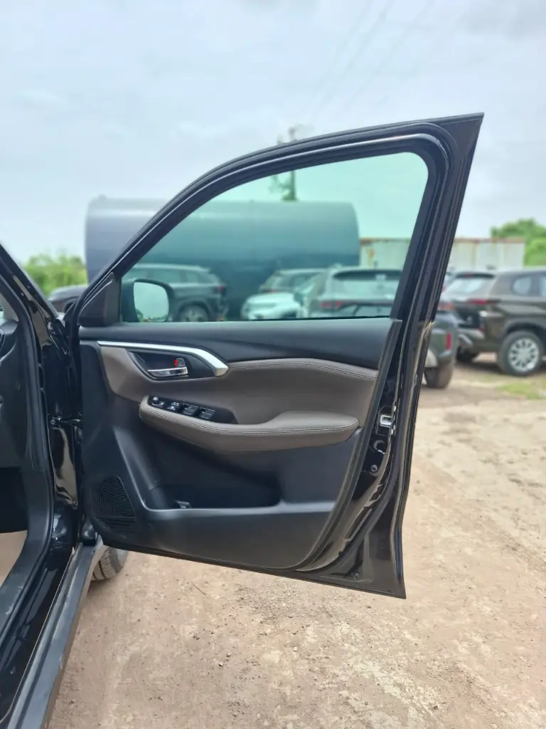 TOYOTA HYRYDER thumbnail 8
