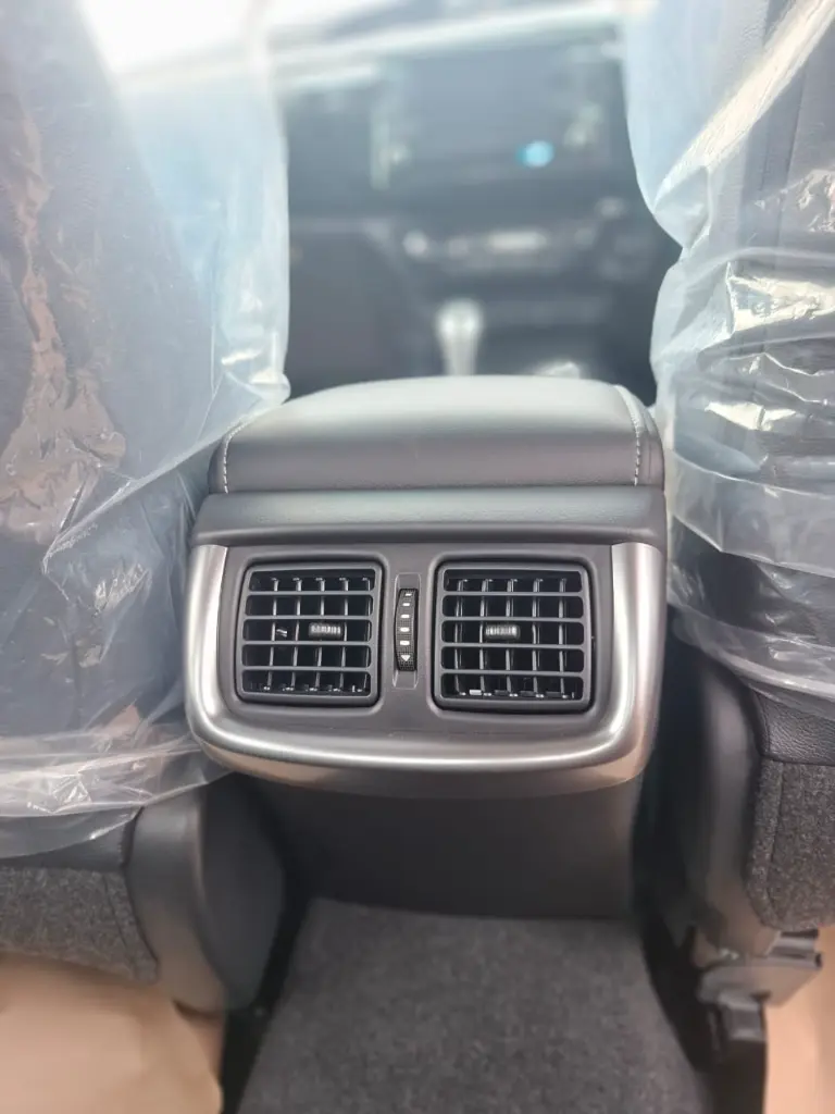 TOYOTA HILUX thumbnail 10
