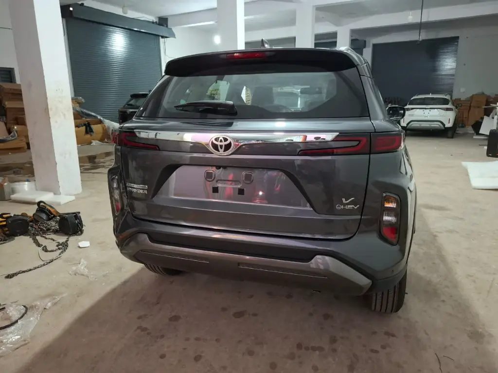 TOYOTA HYRYDER thumbnail 3