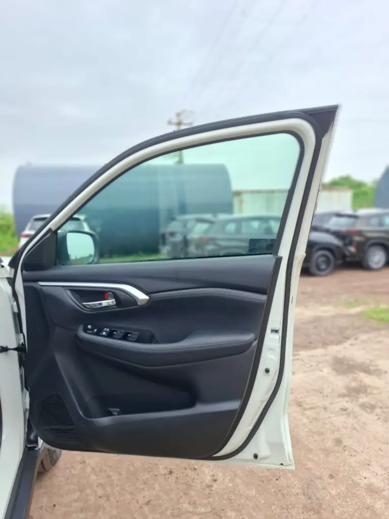 TOYOTA HYRYDER thumbnail 7