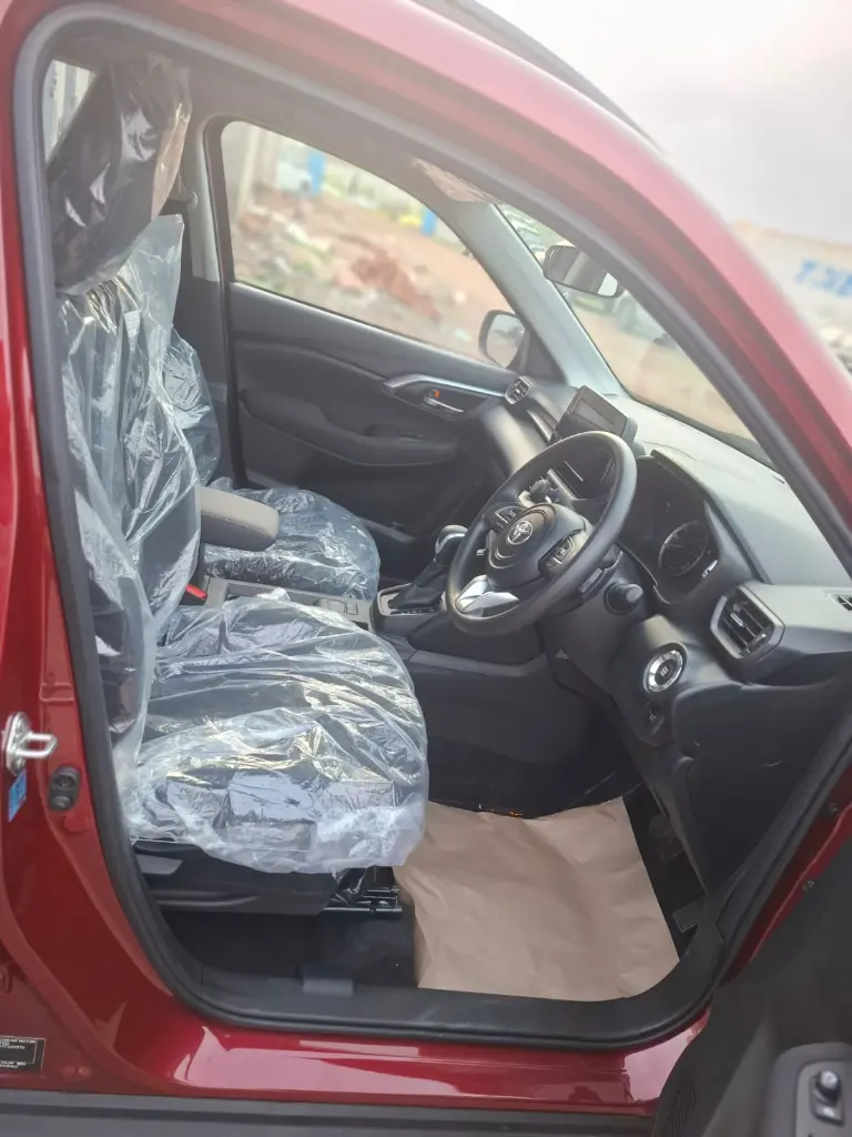 TOYOTA HYRYDER thumbnail 4