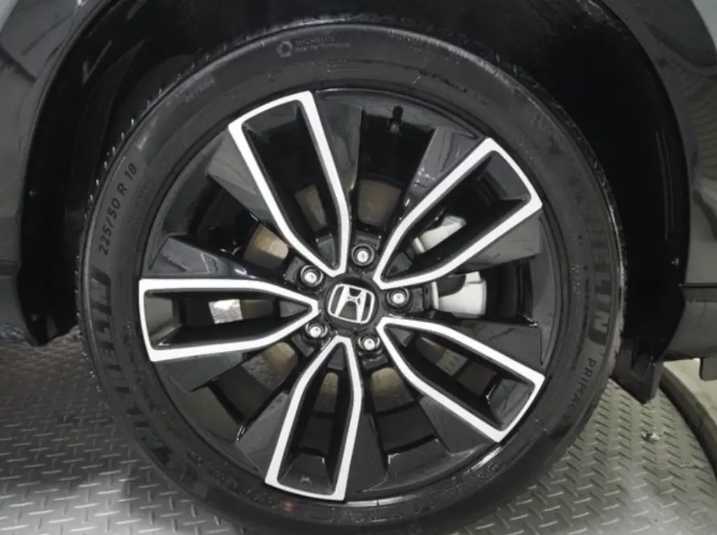 HONDA VEZEL thumbnail 2