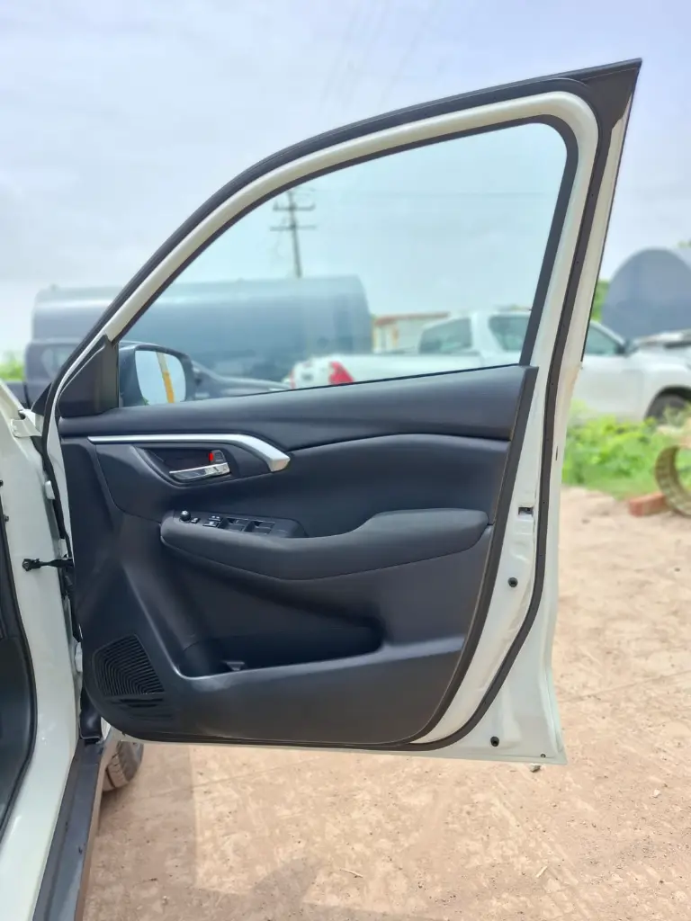 TOYOTA HYRYDER thumbnail 7